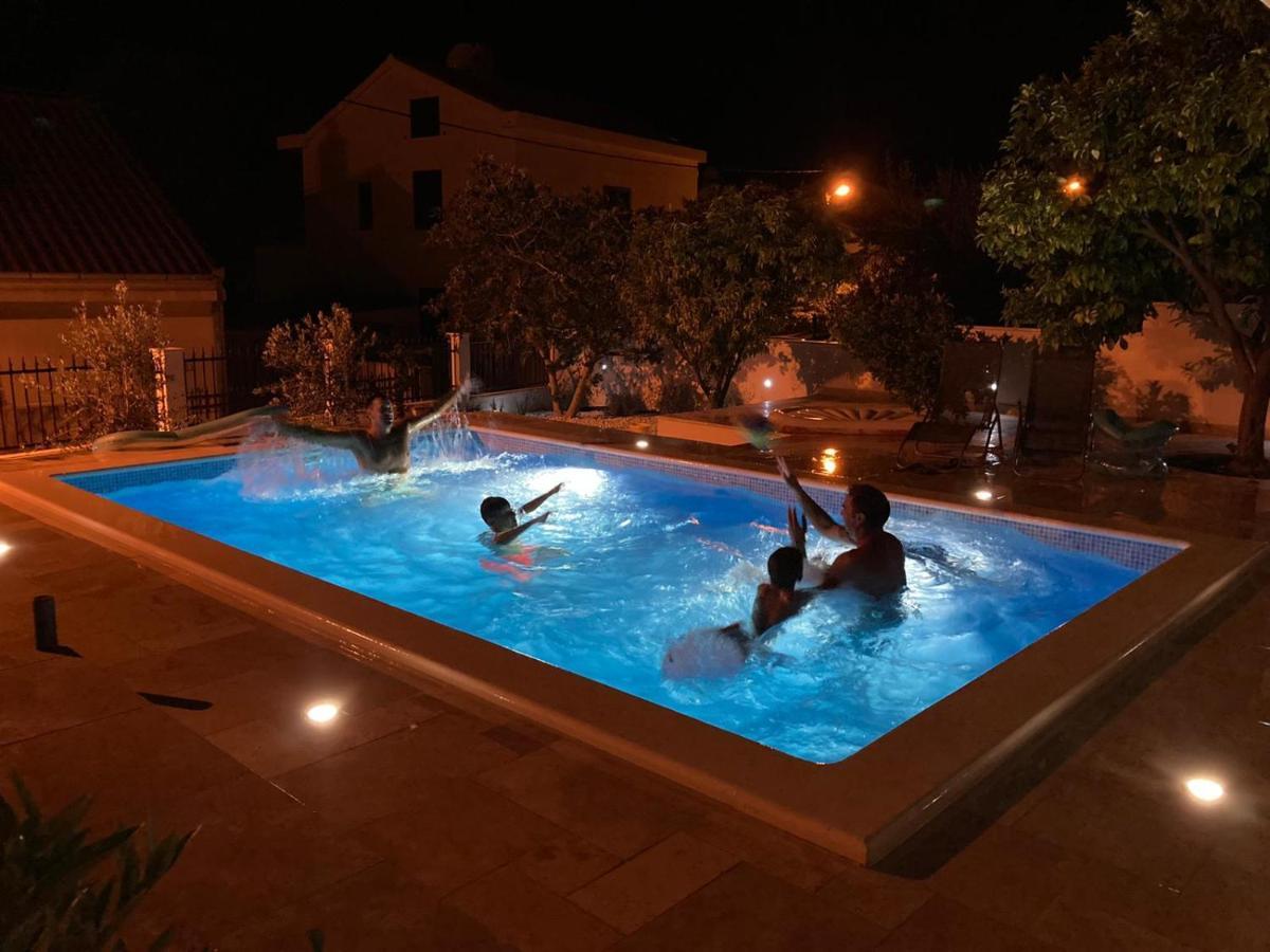 Villa Vlatino Seget Vranjica Exterior foto