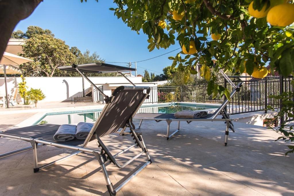 Villa Vlatino Seget Vranjica Exterior foto